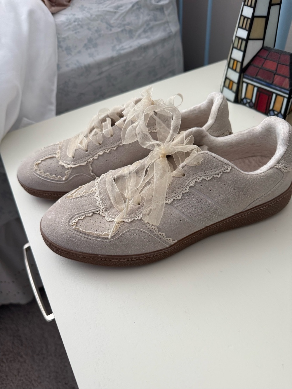Women's Cushionaire Casual Sneakers in Beige with lace accents